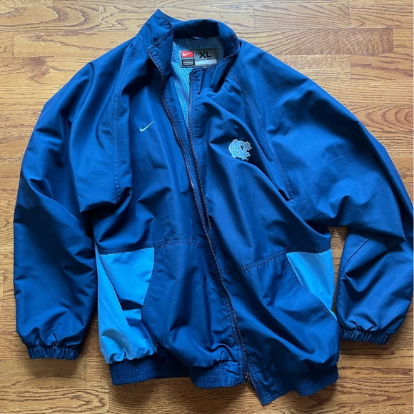 Nike North Carolina Jacket XL - Picture 1 of 2